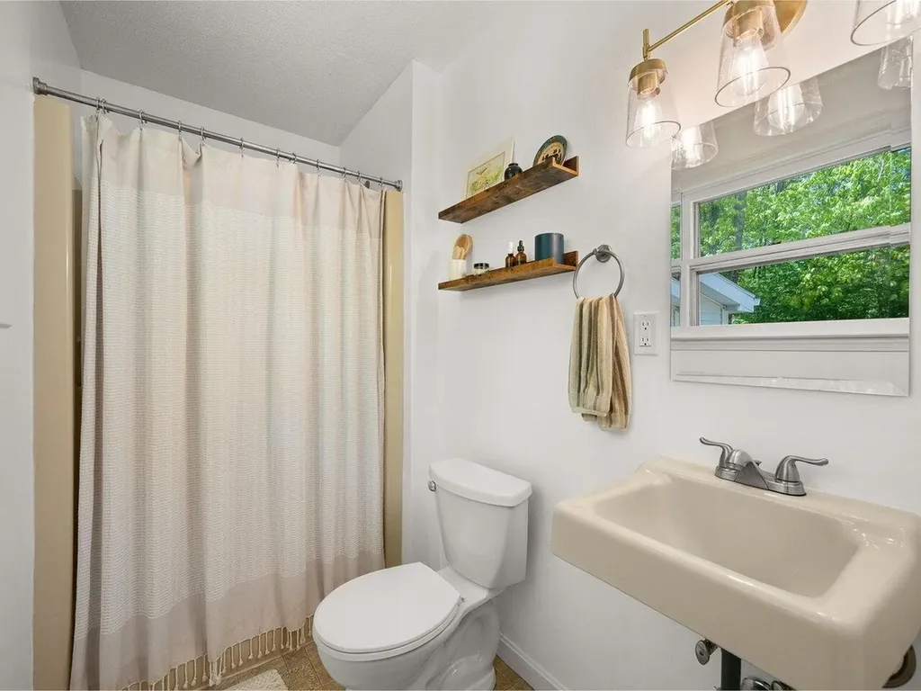 58 Greenbriar Drive Essex VT 05452