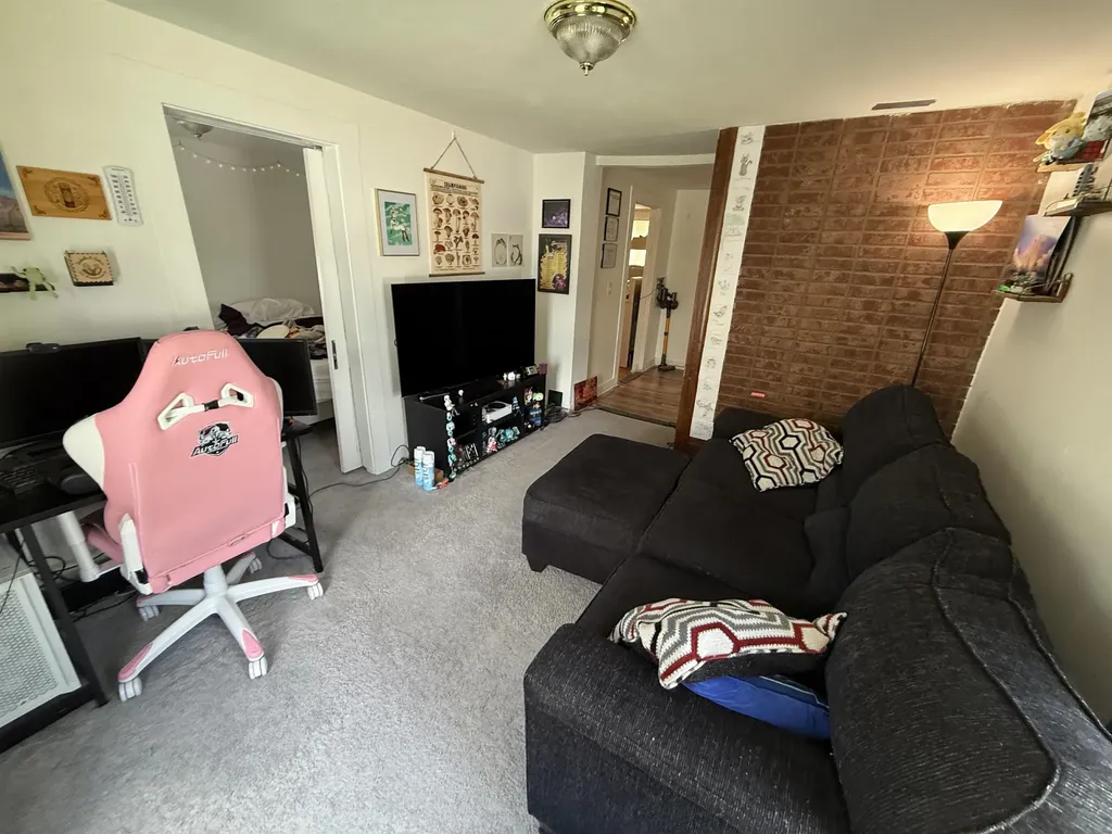 30 Joffre Street Manchester NH 03102