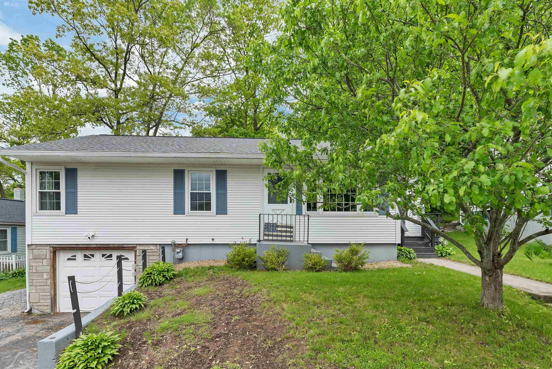 364 Seames Drive Manchester NH 03103