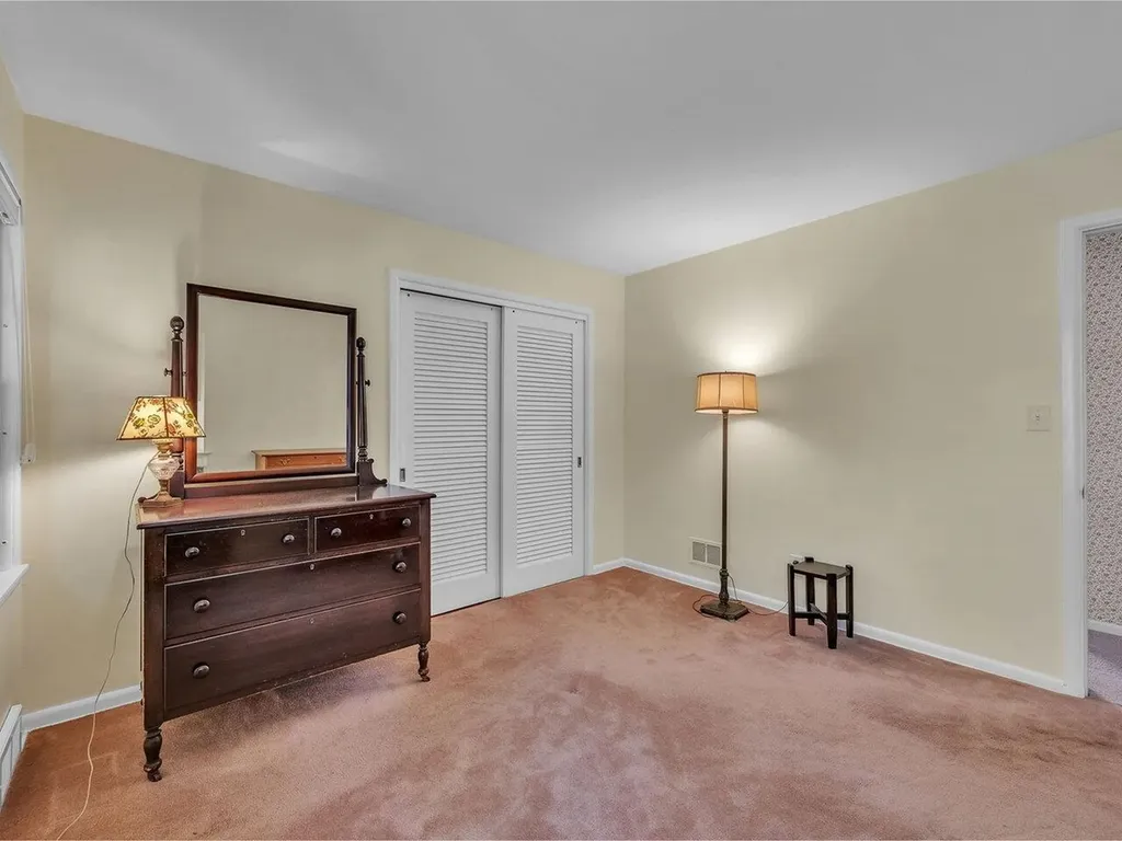 154 Birchcliff Parkway Burlington VT 05401