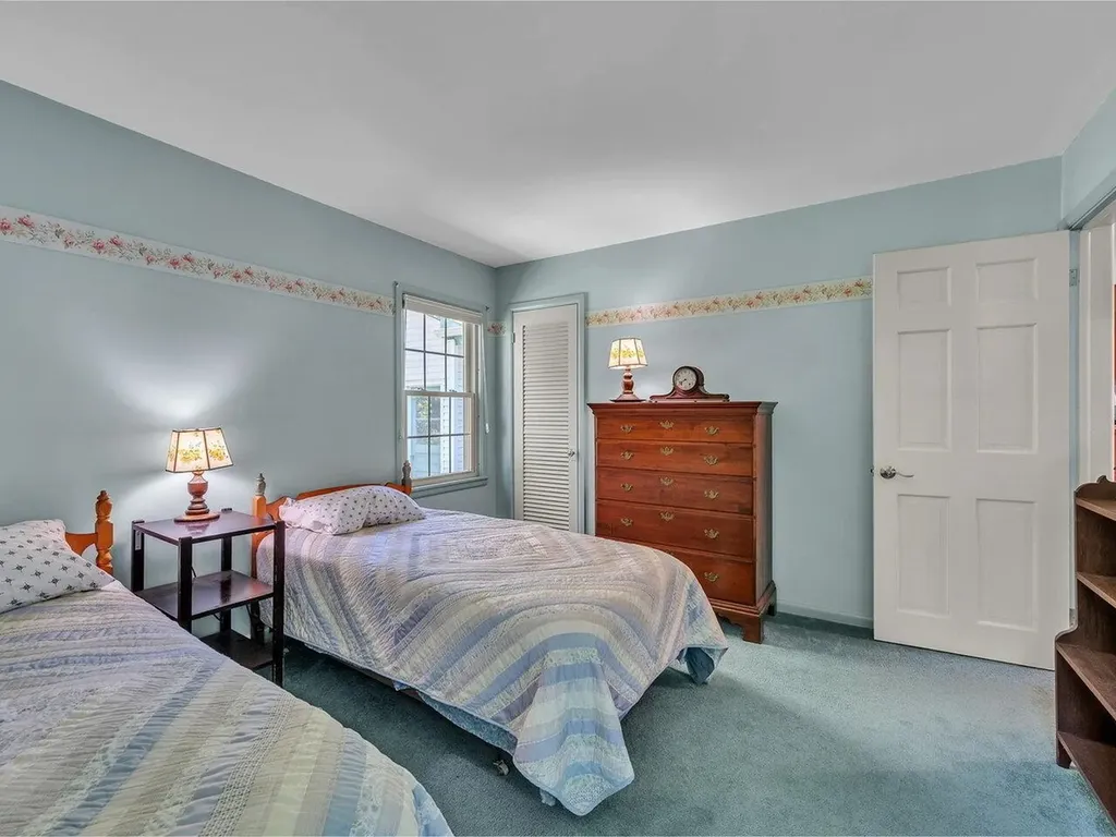 154 Birchcliff Parkway Burlington VT 05401