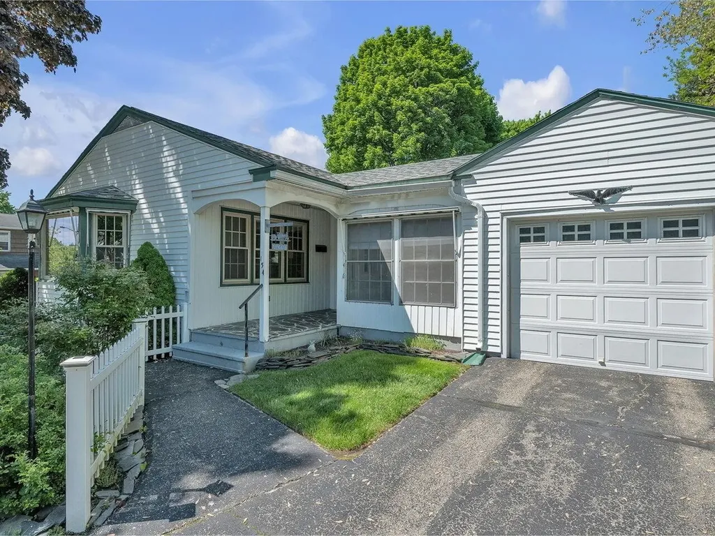 154 Birchcliff Parkway Burlington VT 05401