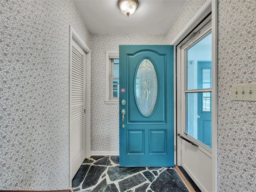 154 Birchcliff Parkway Burlington VT 05401