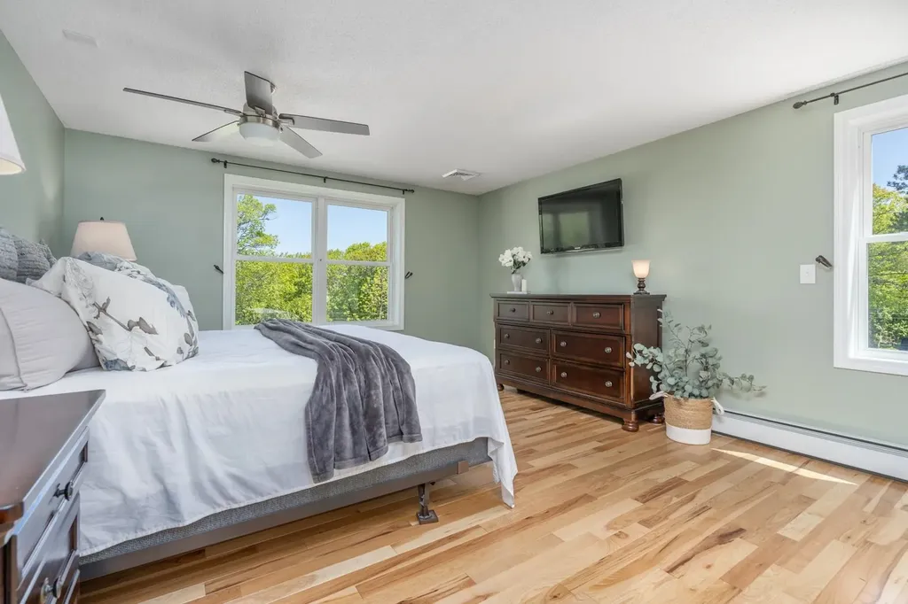 552 Parker Mountain Road Strafford NH 03884