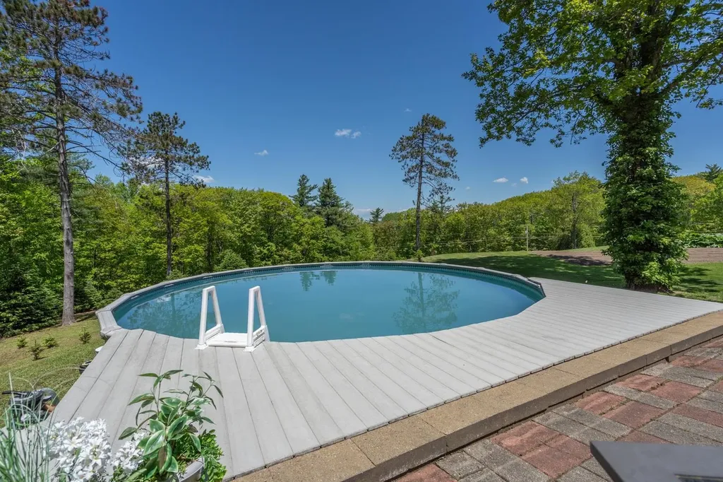 552 Parker Mountain Road Strafford NH 03884