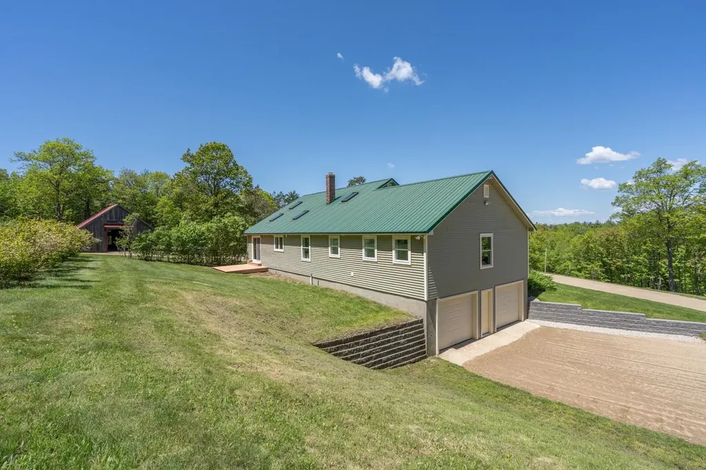 552 Parker Mountain Road Strafford NH 03884