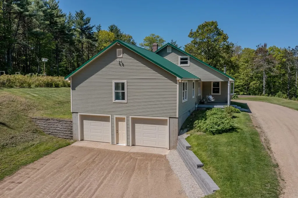 552 Parker Mountain Road Strafford NH 03884