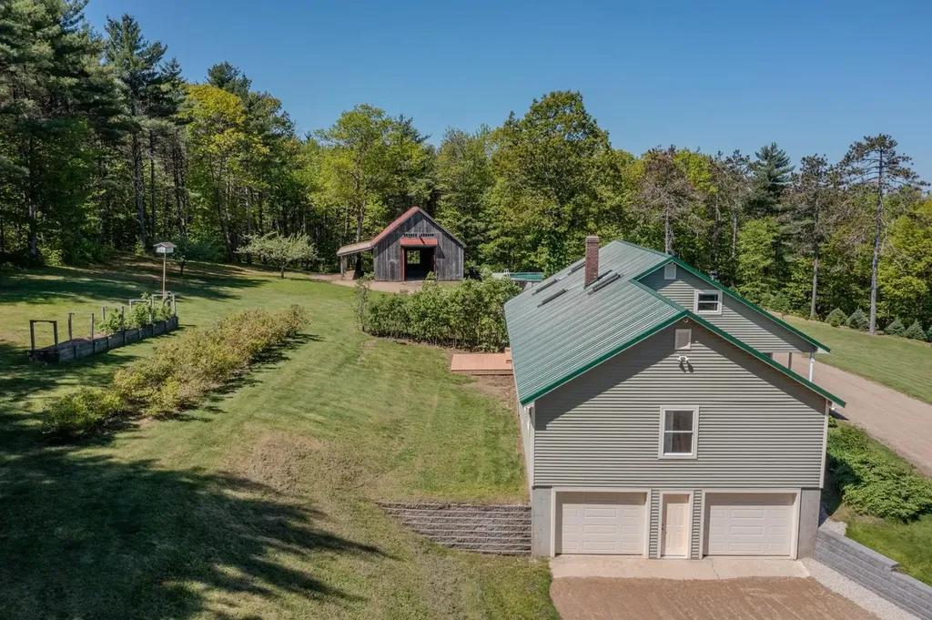 552 Parker Mountain Road Strafford NH 03884