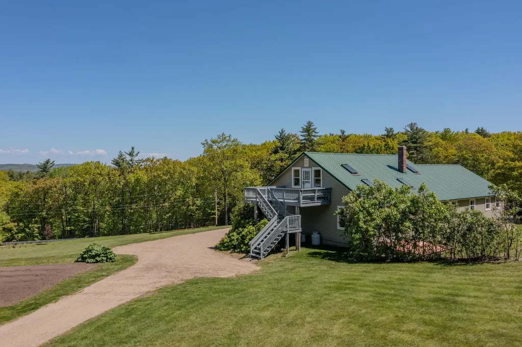 552 Parker Mountain Road Strafford NH 03884