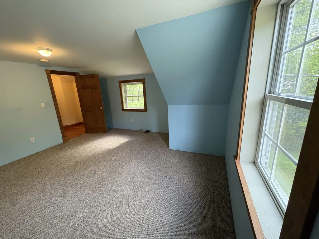 10 Youngs Road East Haven VT 05837