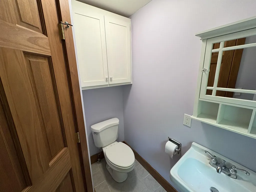 10 Youngs Road East Haven VT 05837