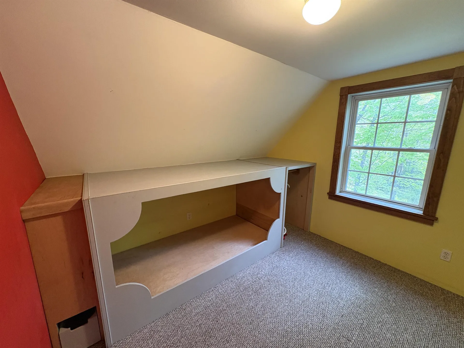 10 Youngs Road East Haven VT 05837