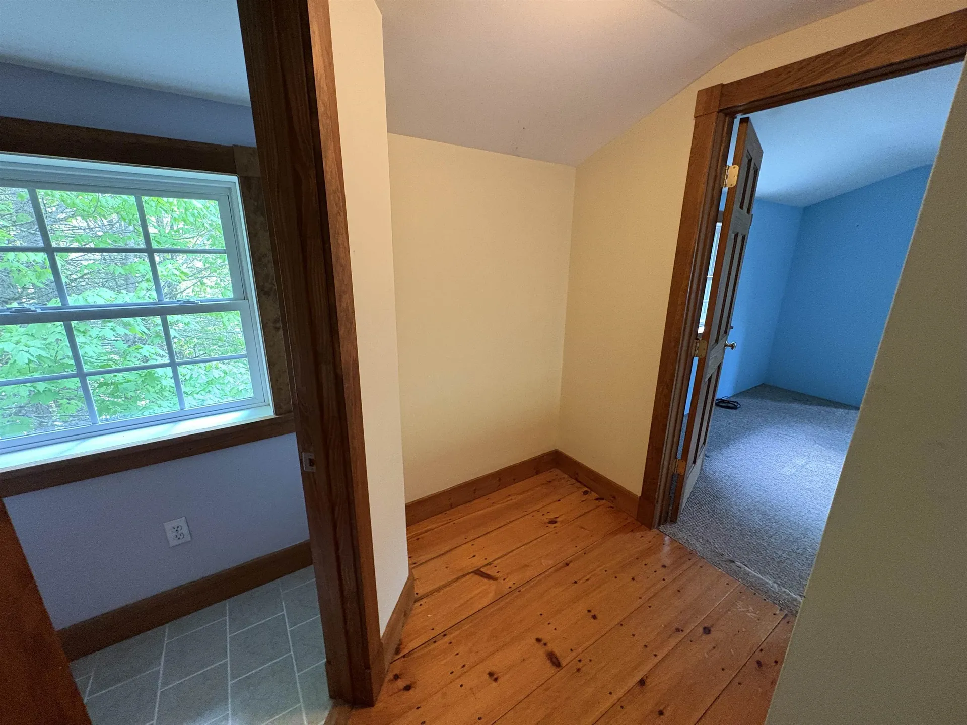 10 Youngs Road East Haven VT 05837