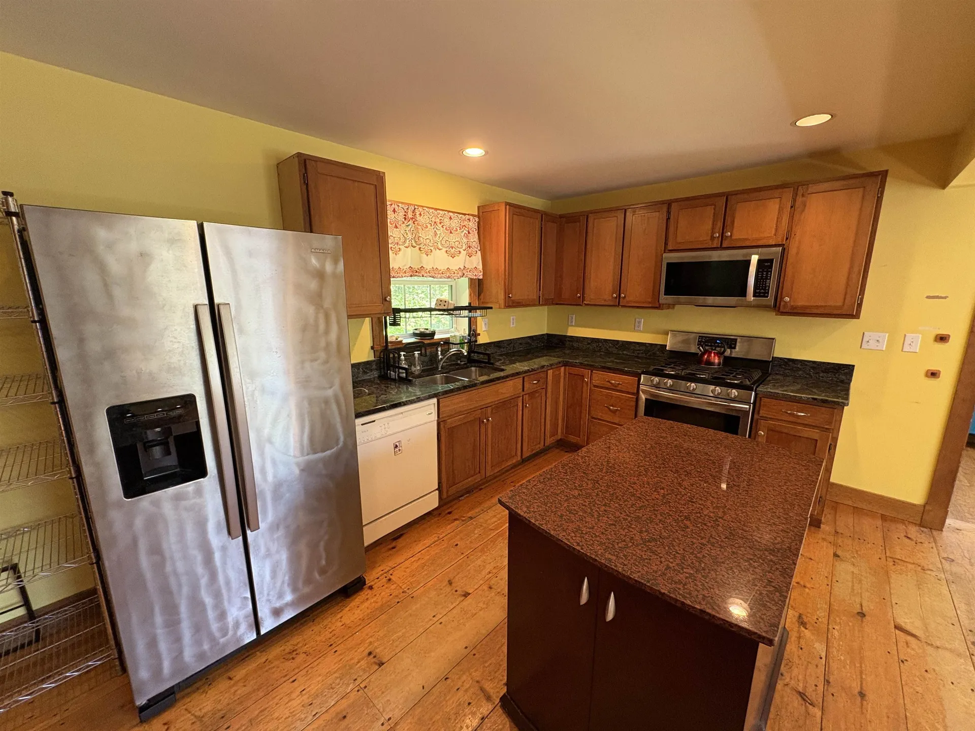 10 Youngs Road East Haven VT 05837