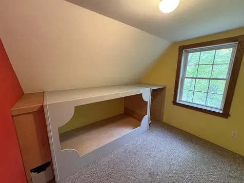 10 Youngs Road East Haven VT 05837