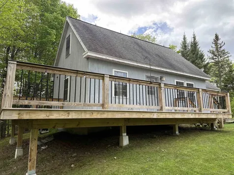 10 Youngs Road East Haven VT 05837
