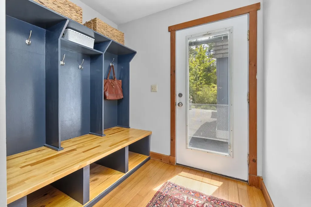 16 Hetzel Road Lebanon NH 03766