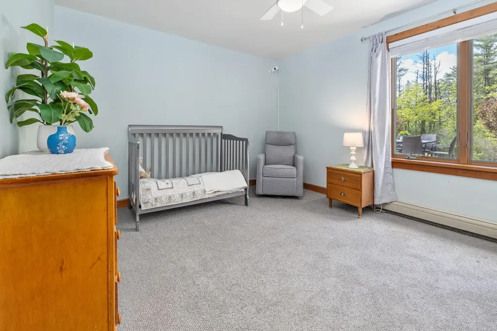 16 Hetzel Road Lebanon NH 03766