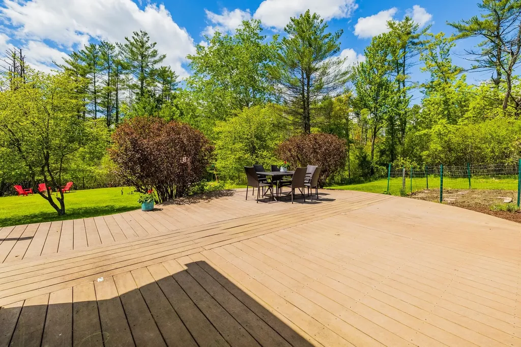 16 Hetzel Road Lebanon NH 03766