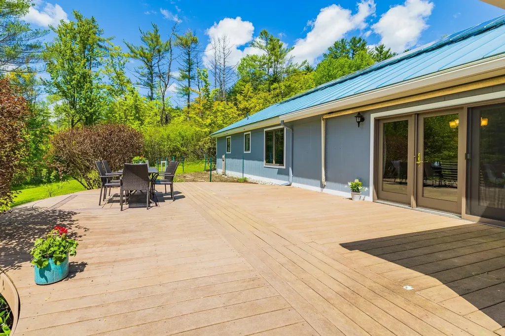 16 Hetzel Road Lebanon NH 03766