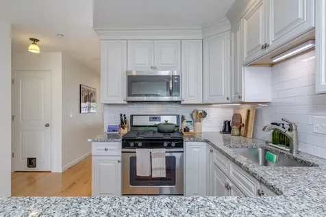 37 Highland Avenue Derry NH 03038