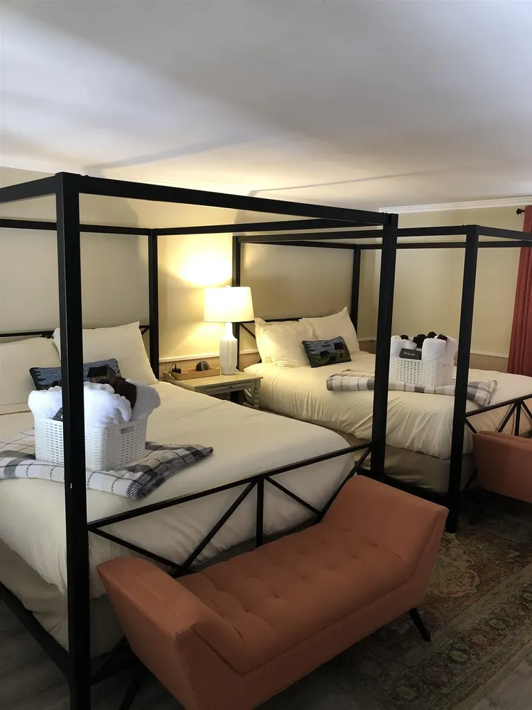 3537 White Mount Highway Conway NH 03860