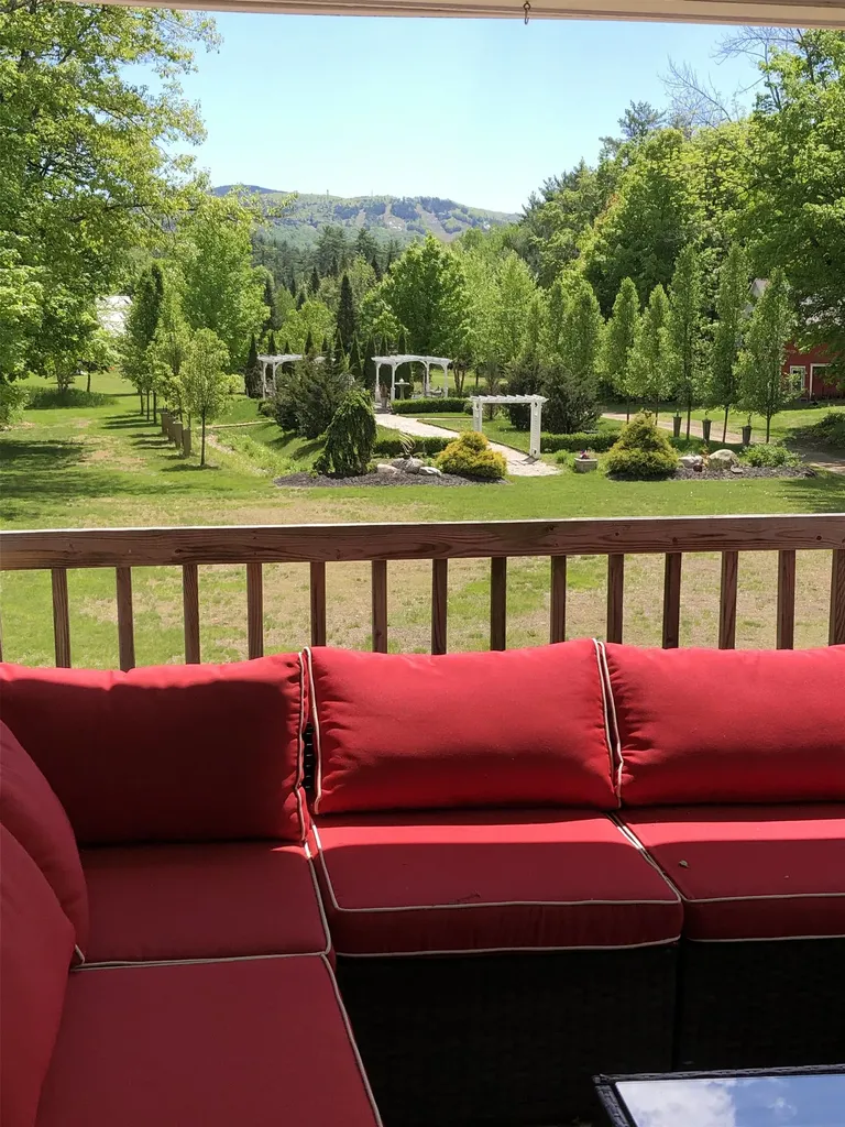 3537 White Mount Highway Conway NH 03860