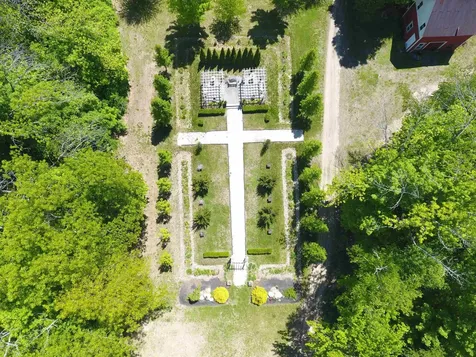 3537 White Mount Highway Conway NH 03860