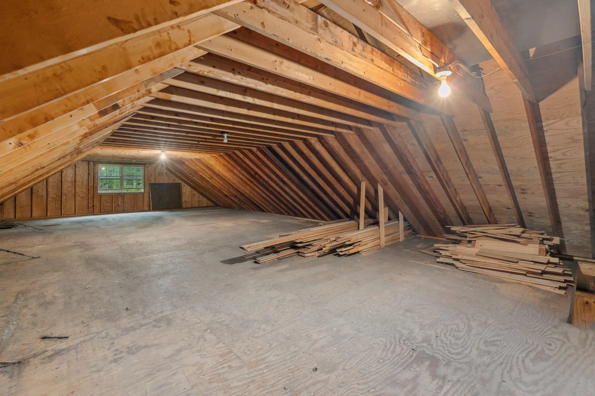 22 Sand Hill Road Newport NH 03773