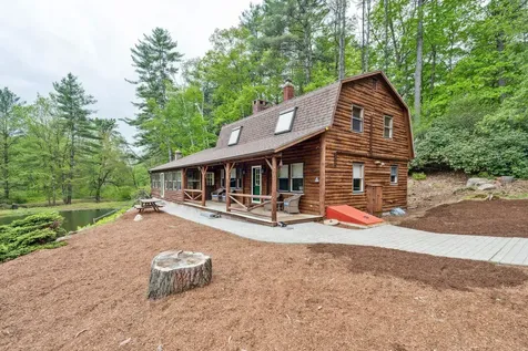 22 Sand Hill Road Newport NH 03773