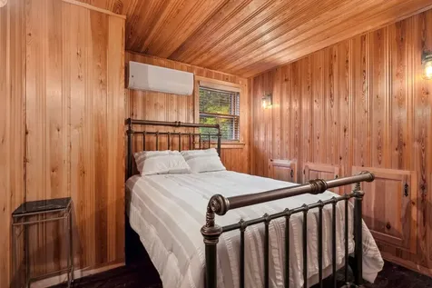 22 Sand Hill Road Newport NH 03773