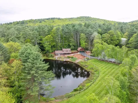 22 Sand Hill Road Newport NH 03773