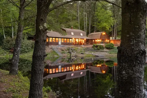 22 Sand Hill Road Newport NH 03773