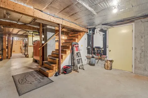 22 Sand Hill Road Newport NH 03773