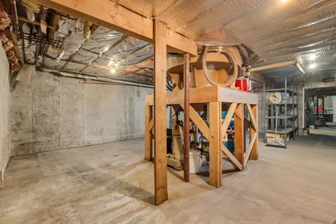 22 Sand Hill Road Newport NH 03773