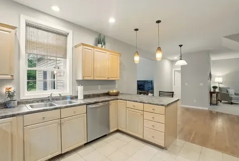 9 Swenson Road Bedford NH 03110