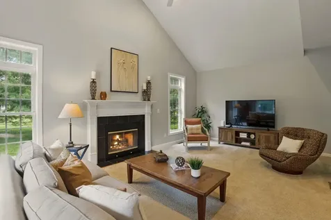 9 Swenson Road Bedford NH 03110