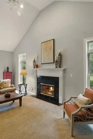 9 Swenson Road Bedford NH 03110