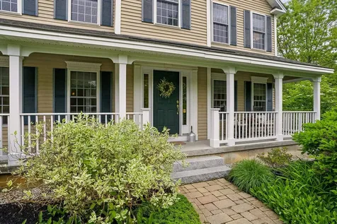 9 Swenson Road Bedford NH 03110