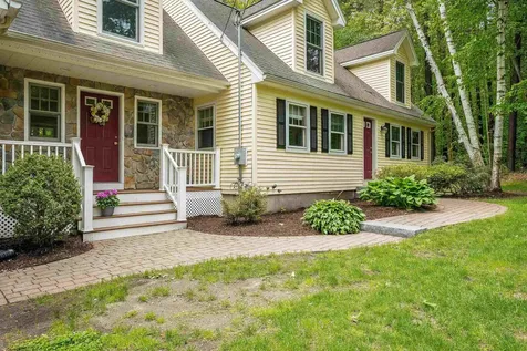 185 Whitford Street Manchester NH 03104