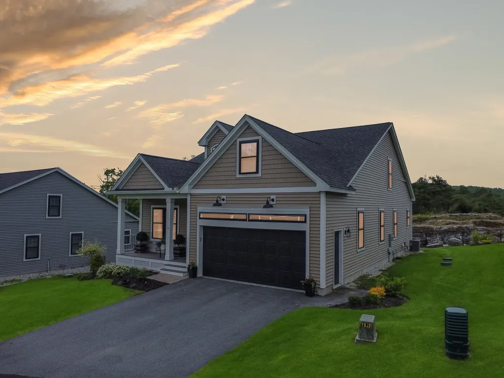 24 Del Ray Drive Windham NH 03087