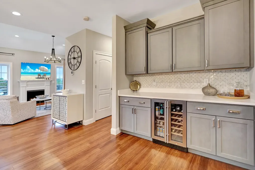 24 Del Ray Drive Windham NH 03087