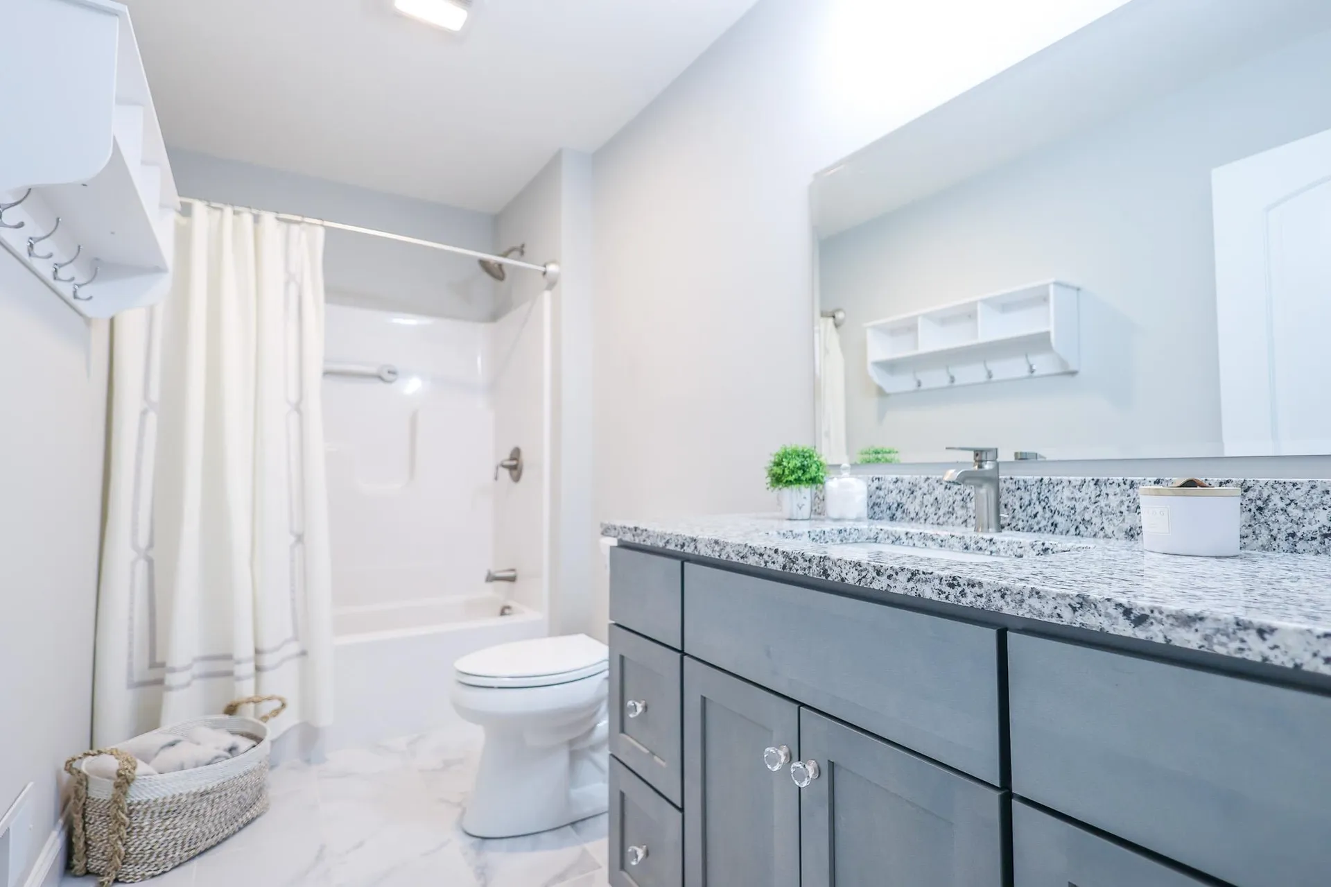 24 Del Ray Drive Windham NH 03087