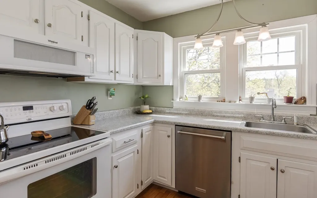 66 Lookout Hill Road Peterborough NH 03458