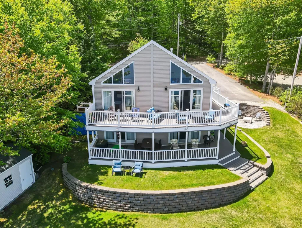 53 Baker Avenue Northwood NH 03261