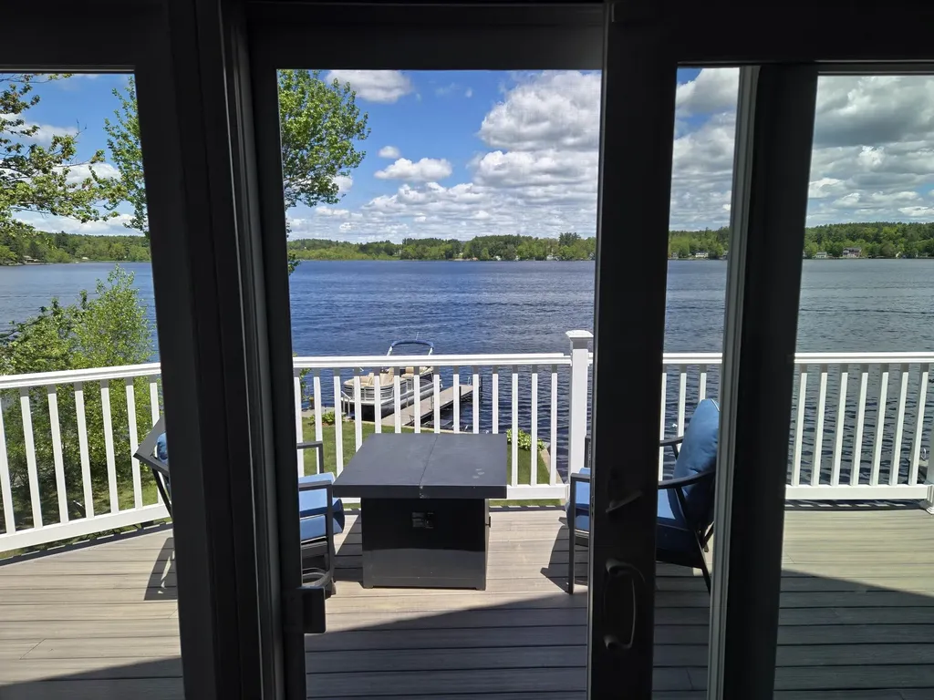 53 Baker Avenue Northwood NH 03261