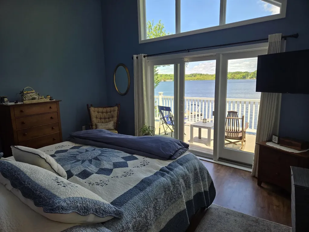 53 Baker Avenue Northwood NH 03261