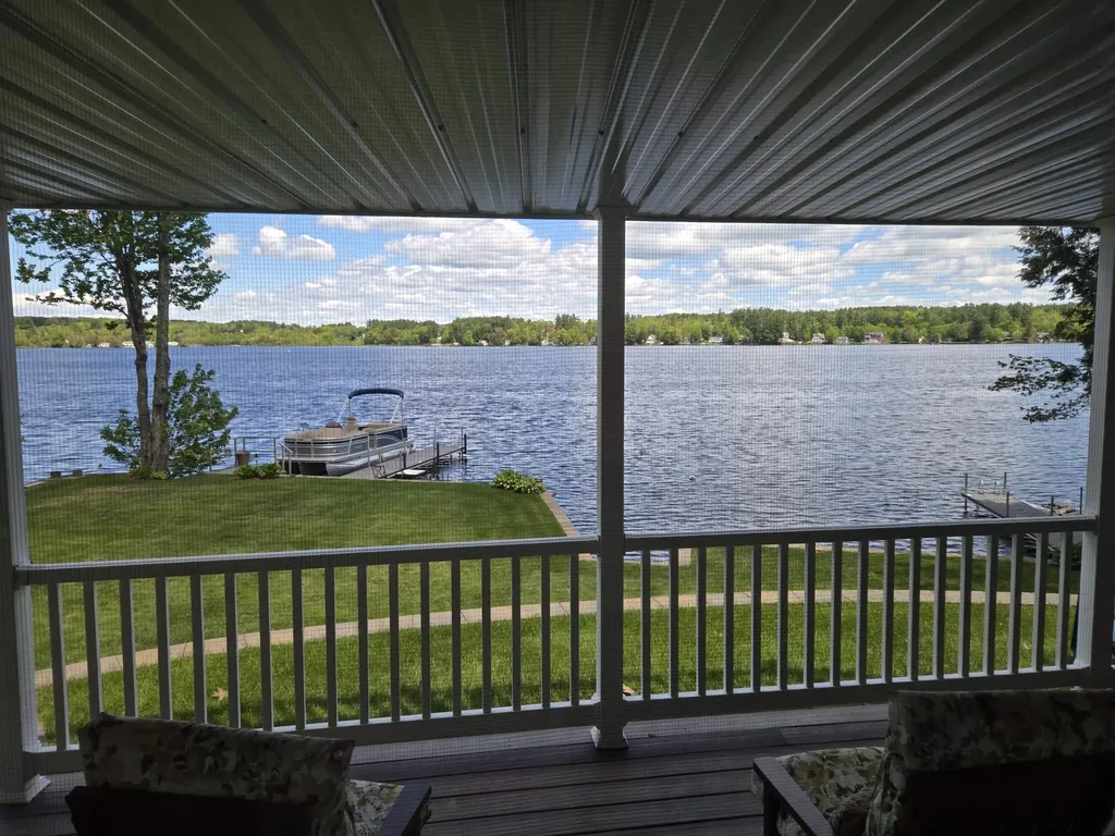 53 Baker Avenue Northwood NH 03261