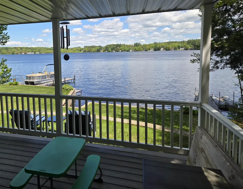 53 Baker Avenue Northwood NH 03261