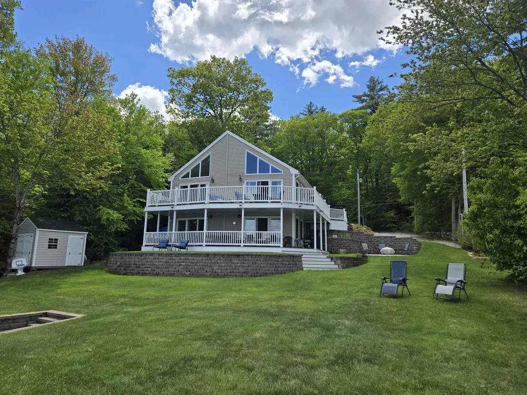 53 Baker Avenue Northwood NH 03261